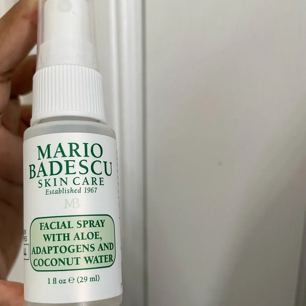 MARIO BADESCU FACIAL TRAVEL MINI SPRAY ALOE COCONUT WATER !!